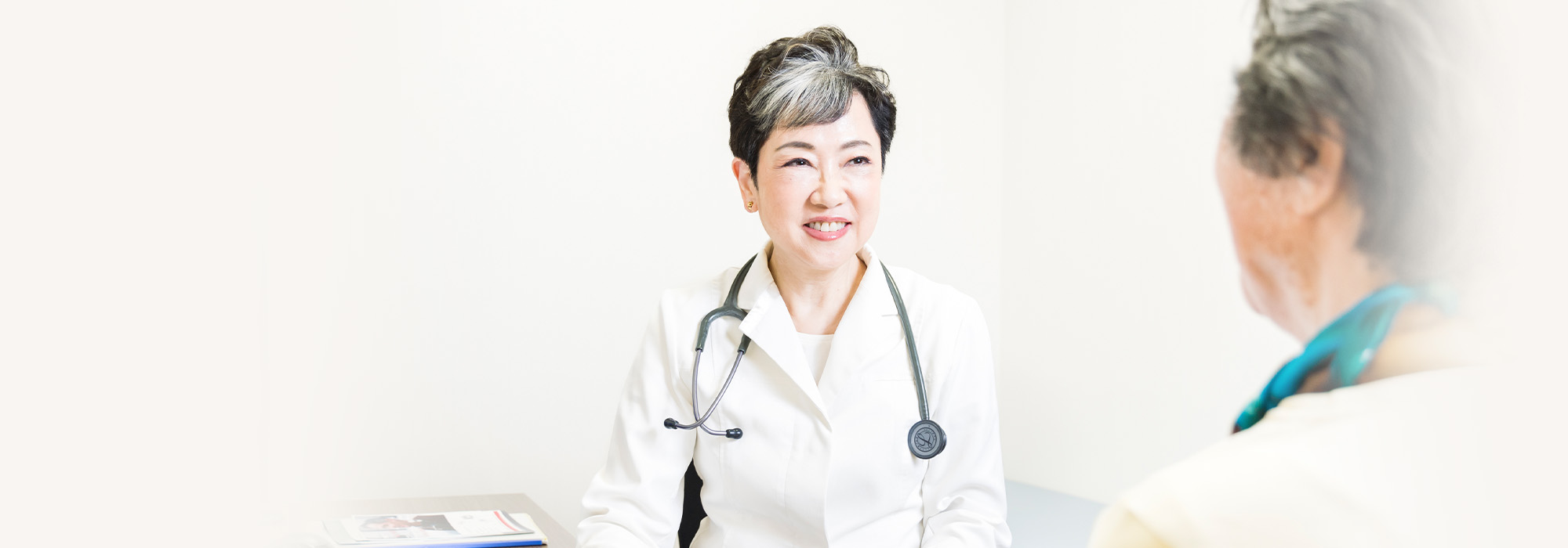 治療実績 11,000件以上 薬だけに頼らない心と身体の治療 原因不明の体調不良の方 薬を減らしたい方 薬では効果が不十分だと感じている方
